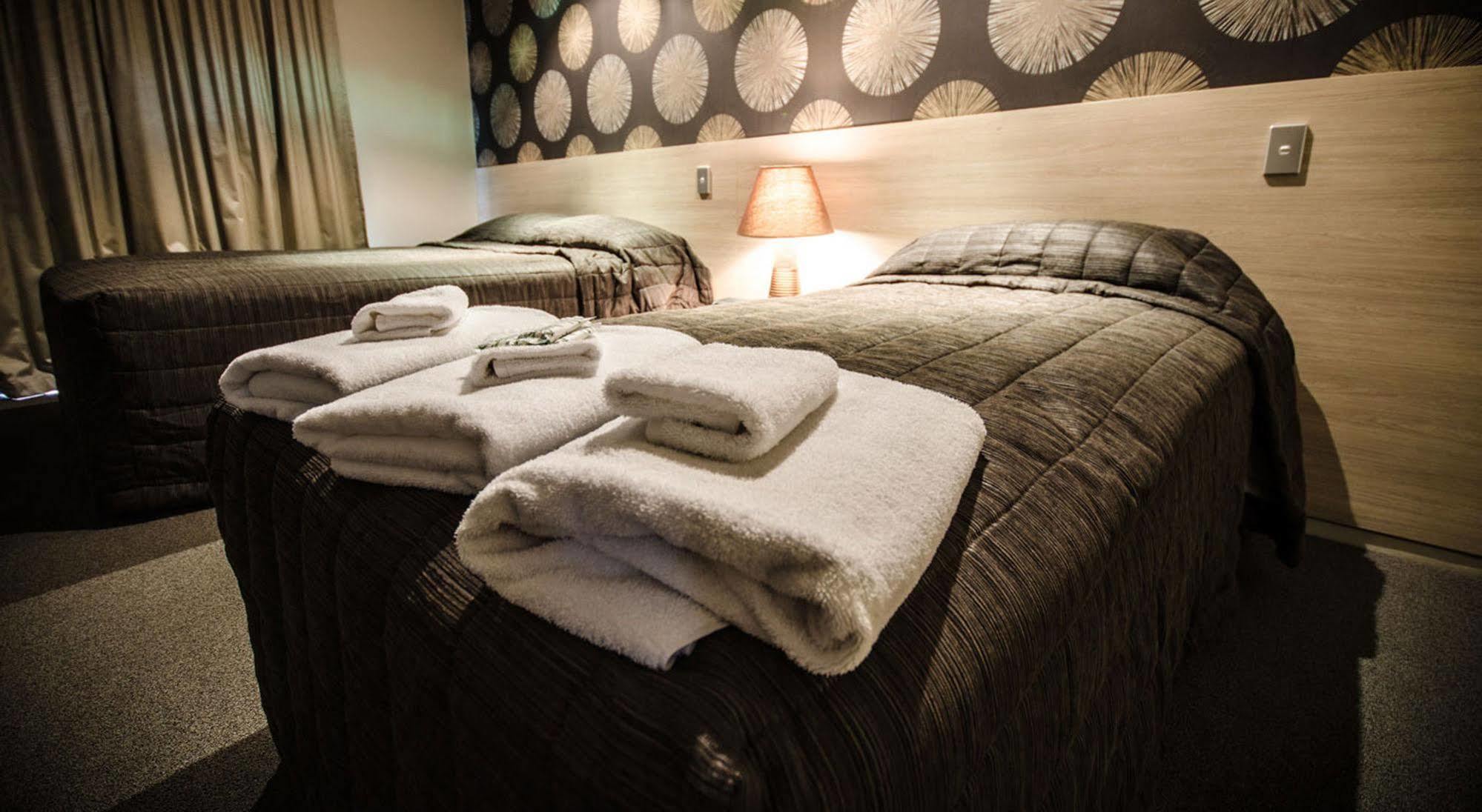 Racecourse Hotel And Motor Lodge كريستتشيرش المظهر الخارجي الصورة